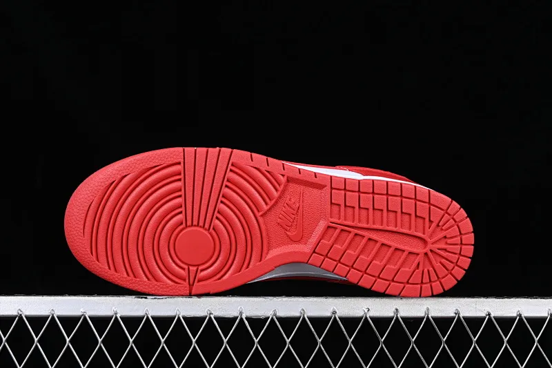 All Categories Nk SB Dunk Series Nk SB Dunk Low Low-top Sneakers Nk Dunk Low SB "University Red" White and Red Dunk Series First Layer Low-top Casual Sports Skateboard Shoes CU1727-100